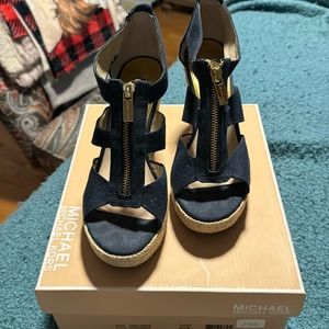 Michael Kors size 7 Damita Wedge